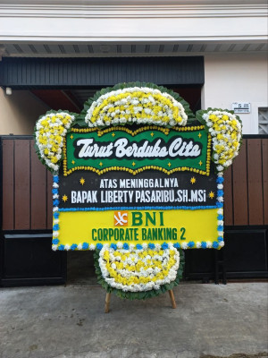 Papan Bunga Duka di Kamonji