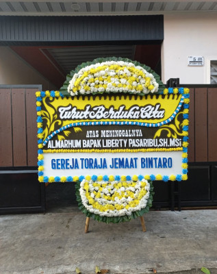 Papan Bunga Duka di Kamonji