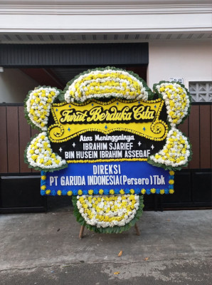 Papan Bunga Duka di Kamonji