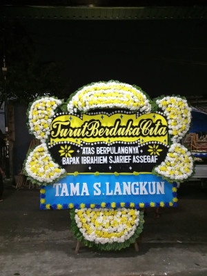 Papan Bunga Duka di Kamonji