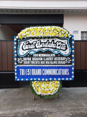Papan Bunga Duka di Kamonji